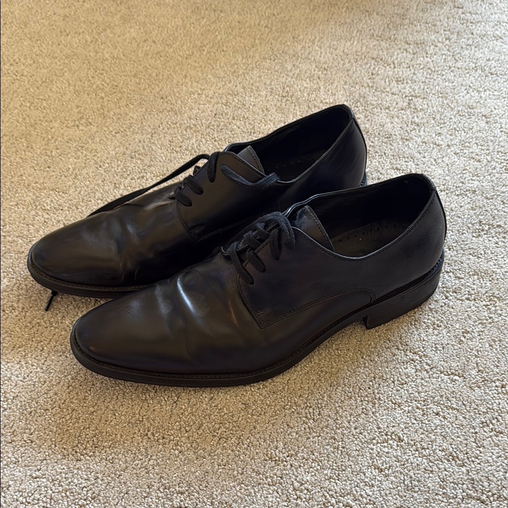 Kenneth Cole New York Black Leather Oxfords